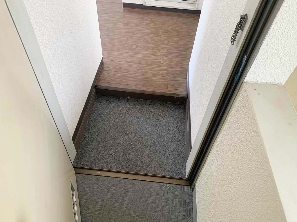 玄関 玄関