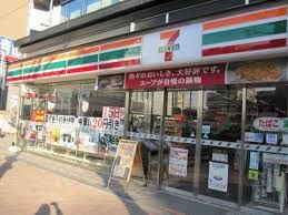 コンビニ セブン‐イレブン　大田区南雪谷５丁目店 235m