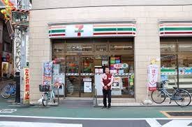 コンビニ セブン‐イレブン　荏原中延駅前店 211m